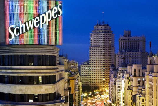 NOVEDADES DE MADRID. Sin mirar atrás