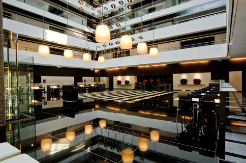 hilton madrid airport charitea