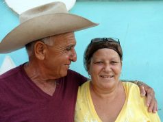 CUBA con IBEROSTAR. Salsa rosa Cuba_Trinidad