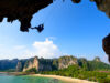 Tailandia anuncia una hoja de ruta para reabrir el país a los turistas vacunados Tailandia_Krabi-Railay Beach