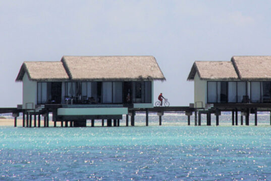 MALDIVAS. Sin noticias, sin zapatos ldives at Falhumaafushi & Dhigurah