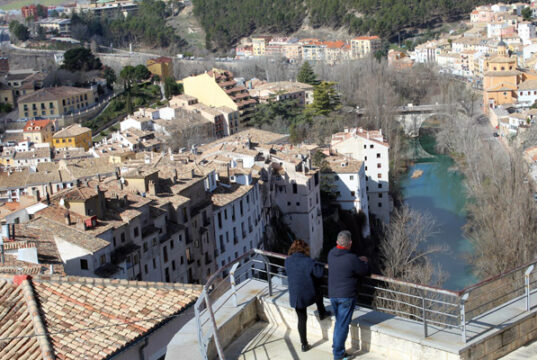 CUENCA. Hoces que abrazan Torre de Mangana