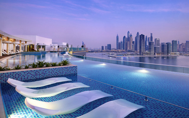 NH Collection Dubai The Palm_pool and skyline