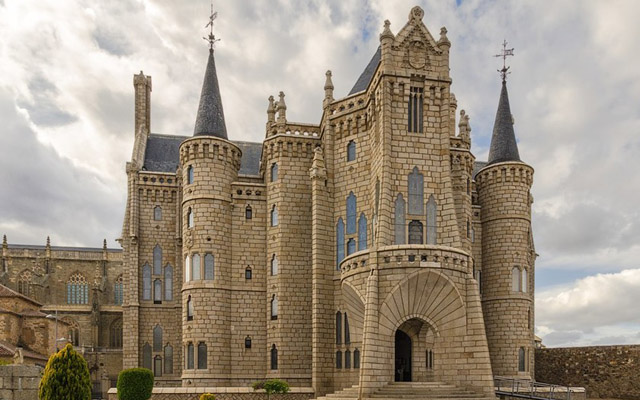 Palacio Episcopal de Astorga
