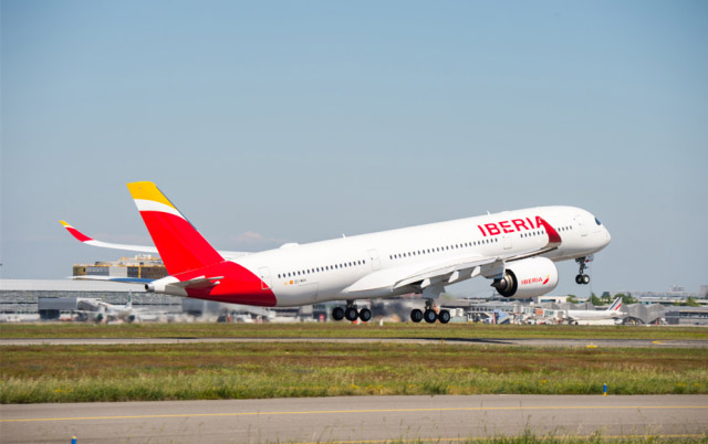 Iberia_avion despegando Iberia_avion despegando