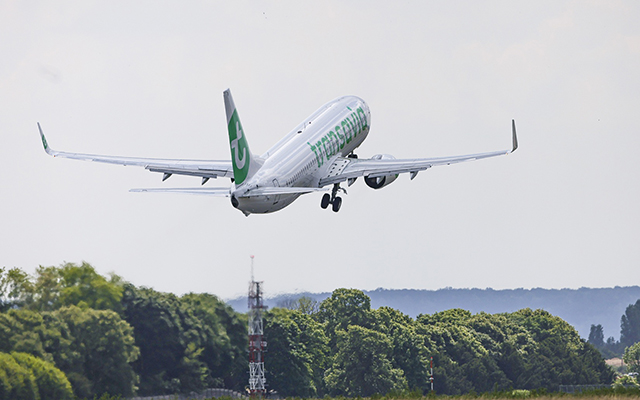 Transavia Aeroport d'Orly, ADP, Transport aerien