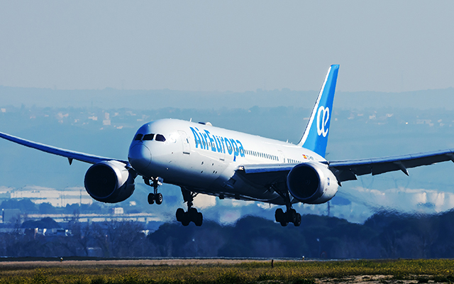Boeing 787 Dreamliner (1) Air Europa