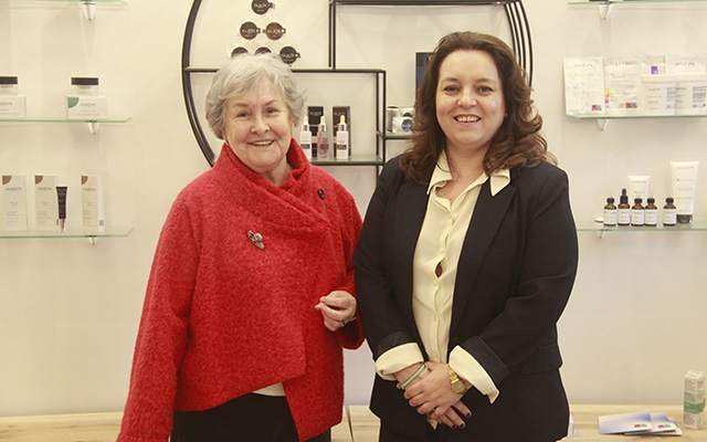 HeberFrarma_Milagros Bravo-Rosa C añas 2