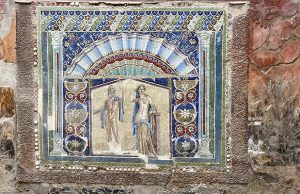 NÁPOLES. Histórica y seductora