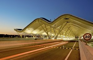AEROPUERTO MADRID-BARAJAS. Gran inversión para el aniversario de la T4